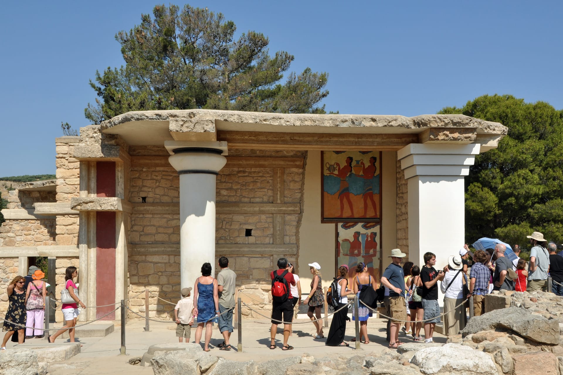 The south propylaeum of the palace of Knossos, Crete